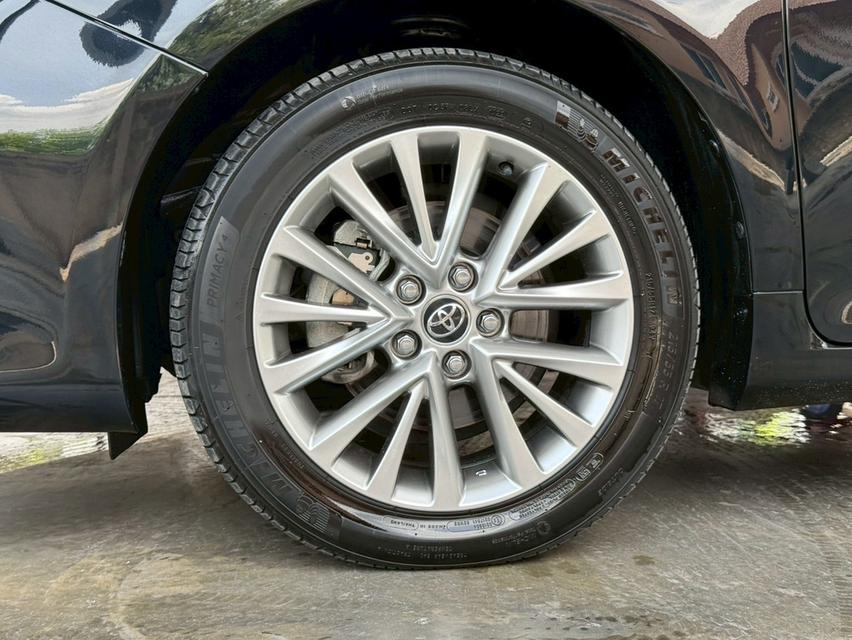 Toyota Camry 2.5Hybrid ปี18 รูปที่ 19