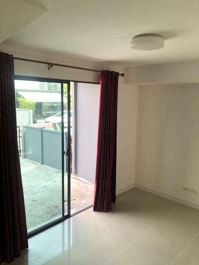 ทาวน์เฮ้าส์ 2 ชั้น พลีโน่ รังสิตคลอง 4 วงแหวน ติดต่อ 087-095-7070 14