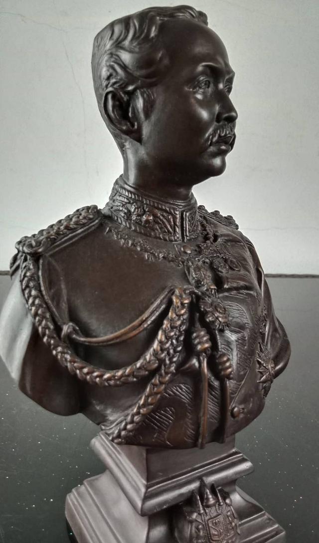 627.พระบรมรูปหล่อครึ่งพระองค์ในหลวงรัชกาลที่5 พระบาทสมเด็จพระปรมินทรมหาจุฬาลงกรณ์ พระจุลจอมเกล้าเจ้าอยู่หัว 9