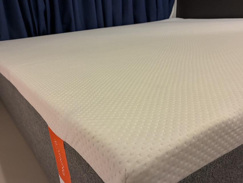 ฟูก 6 ฟุต ที่นอนพรีเมียม สภาพนางฟ้า 95% + แถม Topper (เจ้าของใช้เอง สะอาดมากค่ะ๗ รูปย่อยที่ 3