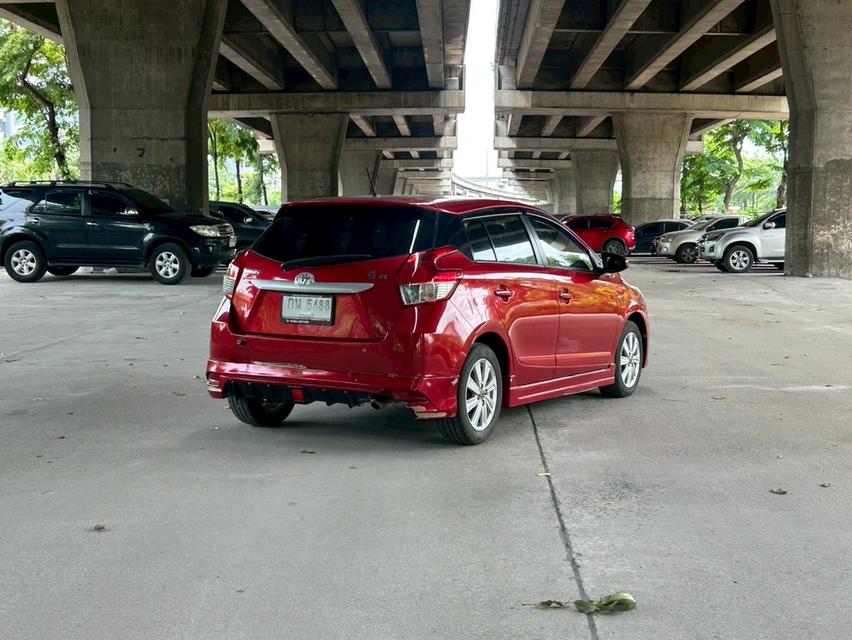 Toyota Yaris 1.2E Year 2014 6