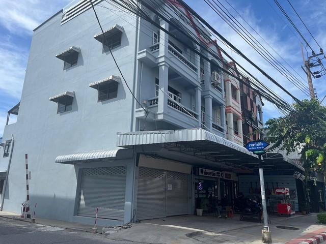 ให้เช่าอาคารพาณิชย์4.5ชั้นห้องมุมริมถนนย่านลาดพร้าววังหินลาดพร้าวโชคชัย4 รีโนเวทใหม่ เหมาะทำคลีนิค สปา โฮมออฟฟิศ โชว์รูม 13