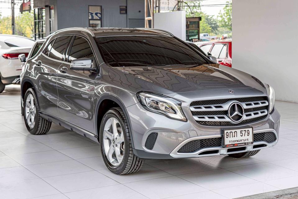 รหัสรถ NP579 BENZ GLA200 URBAN 2020 5