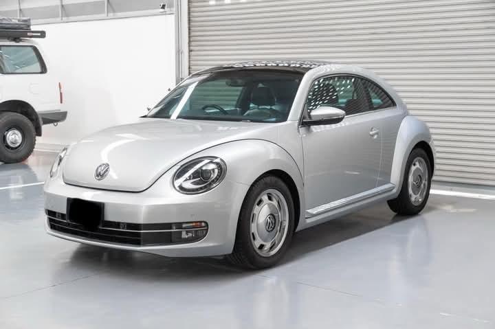 รีบขาย VOLKSWAGEN BEETLE 2