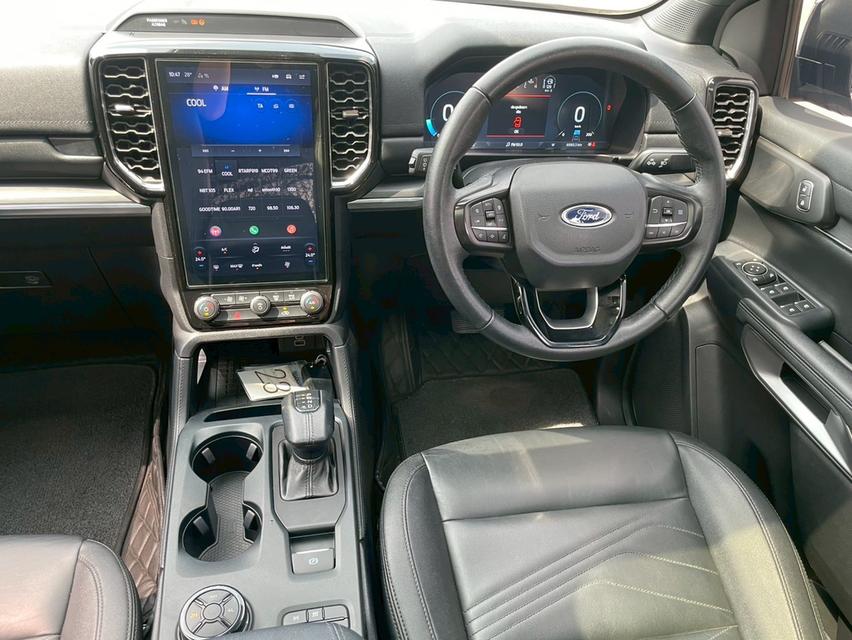 FORD EVEREST Y22 a 23 Wagon 4dr Titanium+7stAuto 4WD 2.0DTTi (Bi-Turbo) 10sp สีเทาดำ  16