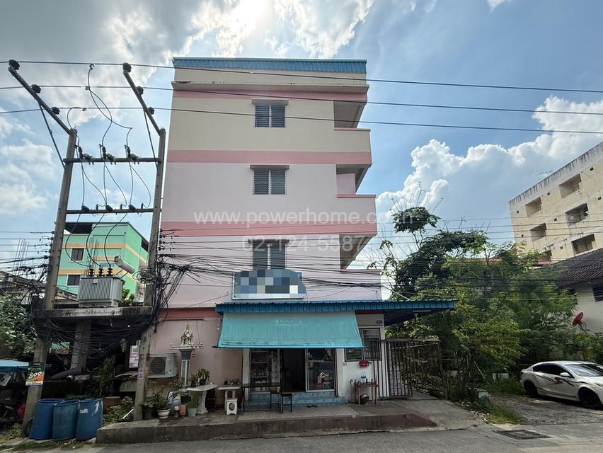 อพาร์ทเม้นท์ 4 ชั้น ซอยรังสิต-นครนายก6 ถนนรังสิต-นครนายก ถนนพหลโยธิน ตำบลประชาธิปัตย์ อำเภอธัญบุรี จังหวัดปทุมธานี   