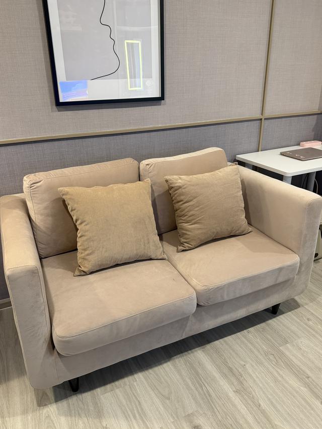 โซฟา 2 ที่นั่ง + หมอนอิง 2 ใบ