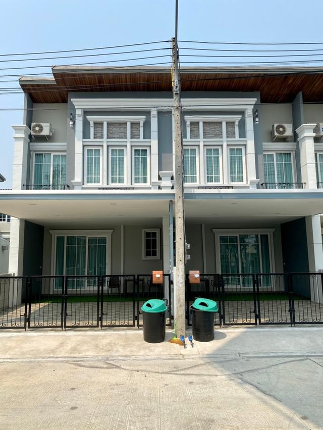 🏡🌟 ให้เช่าด่วน! ทาวน์โฮม 2 ชั้น  3 ห้องนอน 3 ห้องน้ำ ทำเลเด่น ใกล้ห้าง/ตลาด เดินทางสะดวก  ภายในกว้างขวาง คุ้มค่ามาตรฐาน! 1
