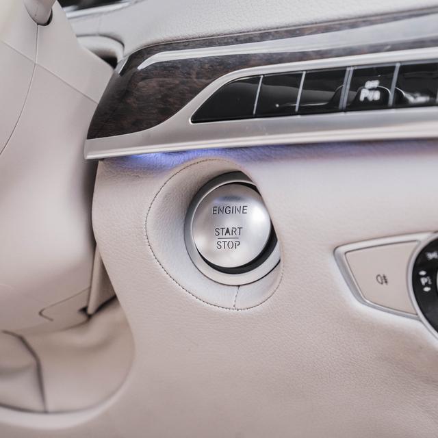 รหัสรถ 67GG5320 2016 BENZ S500e  โฉม W222 สีดำ แต่ง facelift  9