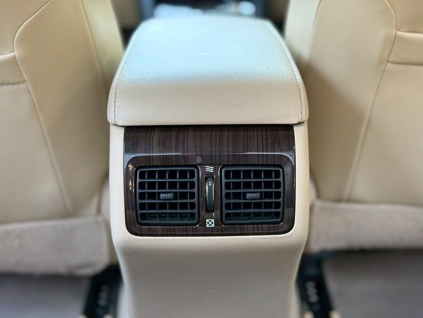 รหัสรถ PJP3441 2015 TOYOTA CAMRY 2.5 HV PREMIUM รูปที่ 12