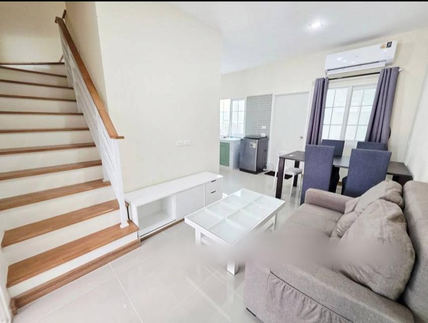 ให้เช่าทาวเฮ้าส์ 2 ชั้น หมู่บ้านโกเด้นทาวน์ พหลโยธิน-วิภาวดี ติดกับโรงกษาปณ์,ฟิวเจอร์ พื้นที่16.2ตร.ม. 2นอน 2น้ำ 2ที่จอดรถ เฟอร์และเครื่องใช้ไฟฟ้าคร 3