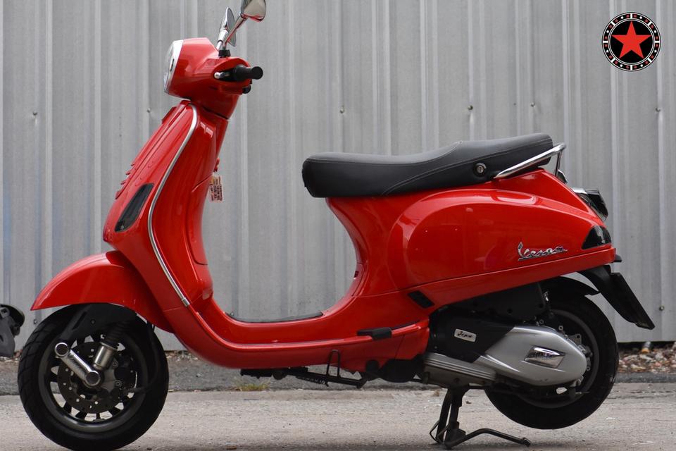 Vespa LX 125 IGET 2022