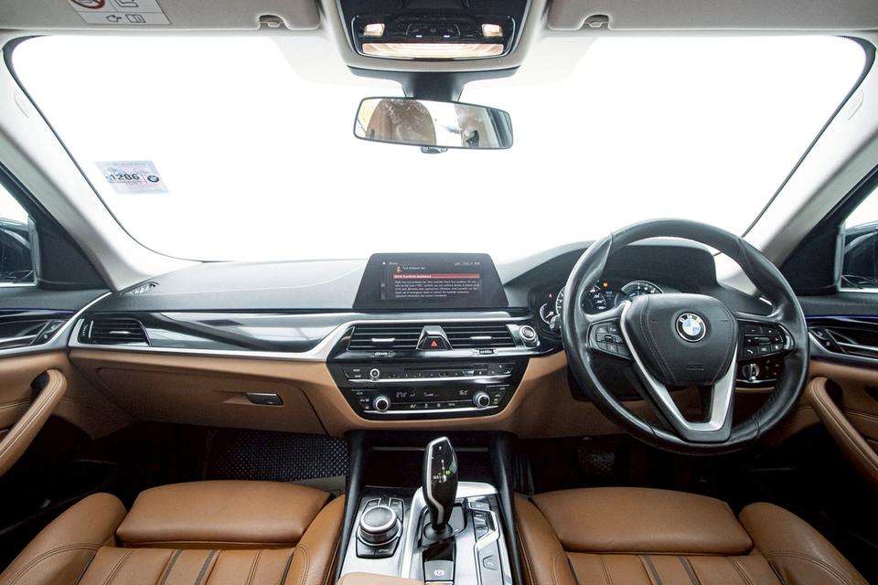 รหัสรถ 1D688 💥 BMW 530E 2.0 ELITE ปี 2020 💥