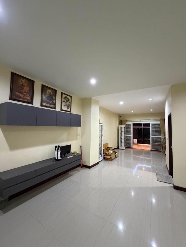 บ้านทาวน์โฮม2ชั้นใจกลางเมืองปราจีนบุรี 3