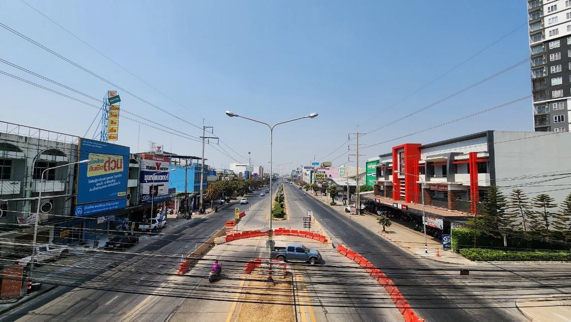 ขายอาคารพาณิชย์ 3ชั้นครึ่ง ติดถนนมิตรภาพ (ตรงข้ามคอนโดพลัส ) |  74 ตร.ว.  ขาย 19 ลบ. หน้าวิทยาลัยเทคนิค เยื้องเดอะมอลล์โคราช 4