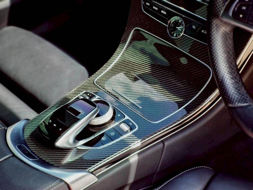 Benz C 350e AMG ปี17 รถสวย มือเดียว วิ่งน้อย 13