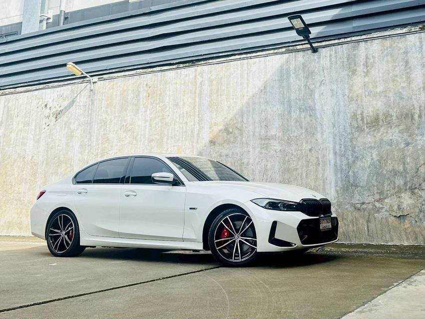 2023 BMW 330e M Sport Plug-in Hybrid G20 LCI รถใหม่ BSI เหลือๆ