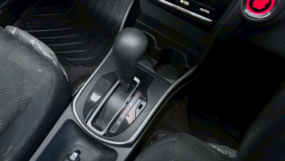 รหัสรถ TPV2512 🎊 Honda City 1.5 SV i-VTEC 🎊 2017 16