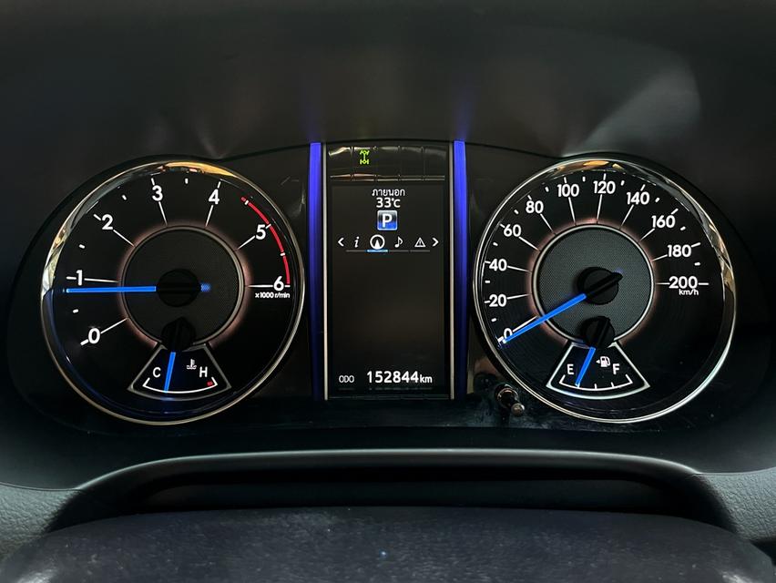 Toyota Fortuner 2.8V 4wd ปี18 6