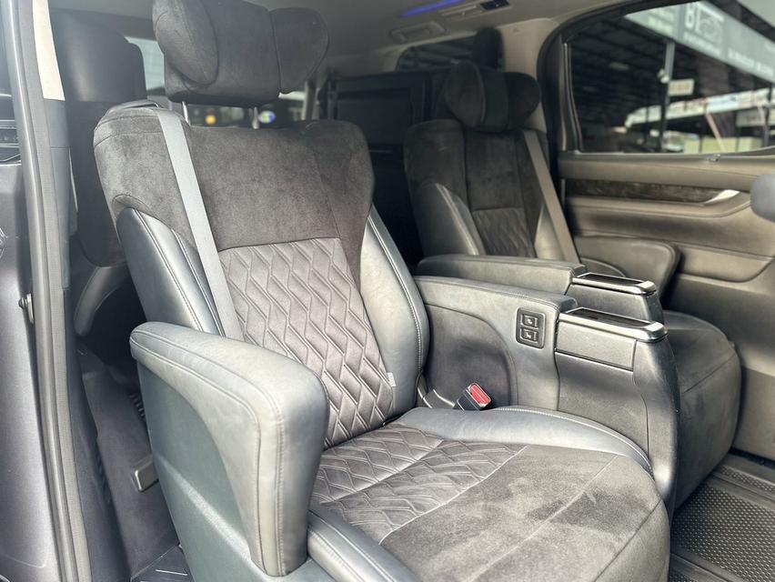 รหัสรถ JRS7028 เข้าใหม่กับ Toyota Vellfire ปี 2017 เบนซินล้วนตัวท็อปแต่ง เป็นตัว 40  10