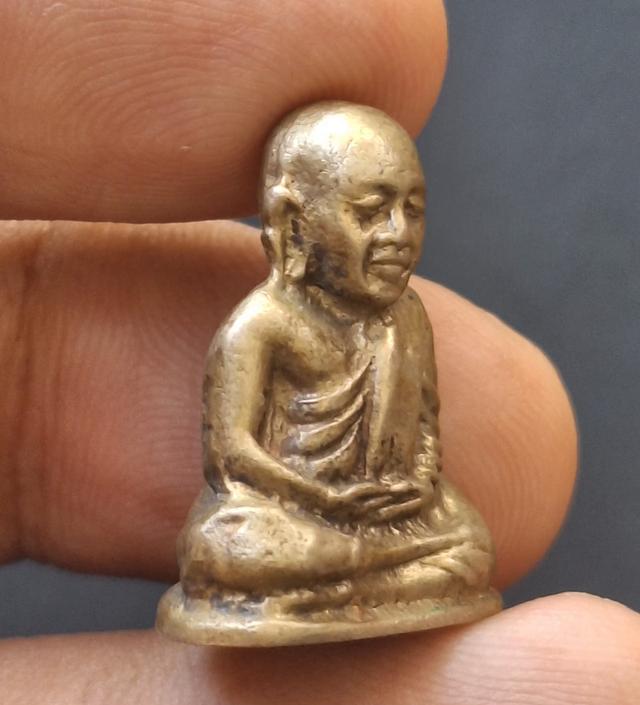 หลวงพ่อเงิน วัดบางคลาน รูปย่อยที่ 3