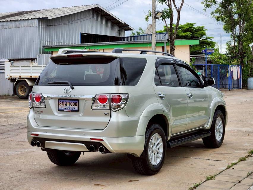 ขาย Toyota Fortuner 2.5V ปี13 6