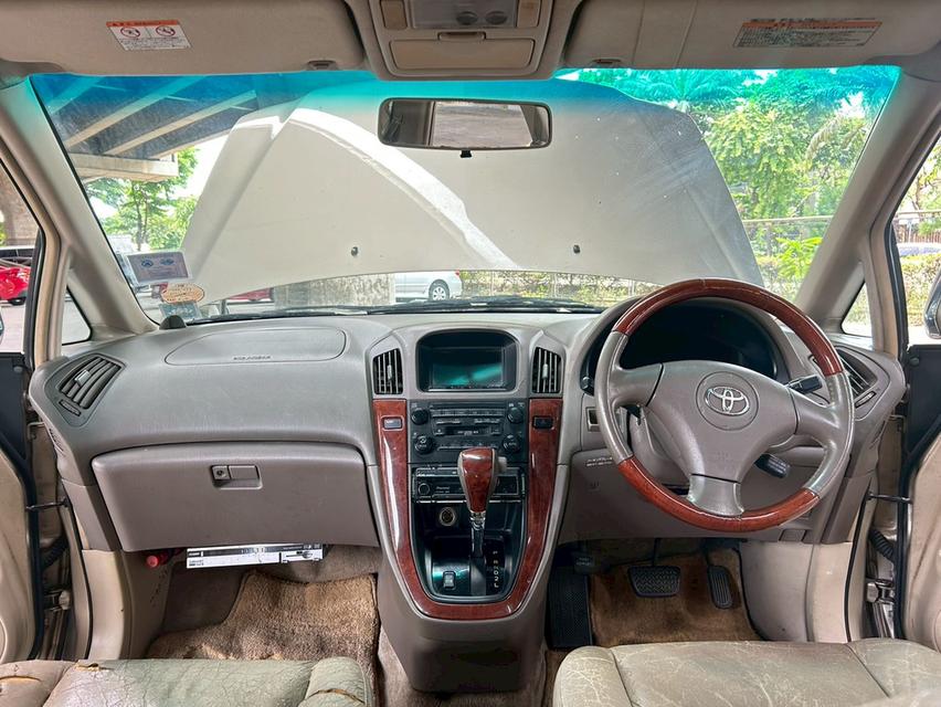 Toyota Harrier 3.0 Four AT ปี 2004 12