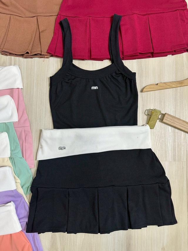 งานเสื้อครอปติดอะไหล่เพชร + กระโปรงทรงสวยงานติดอะไหล่เพชร มีซับใน  2