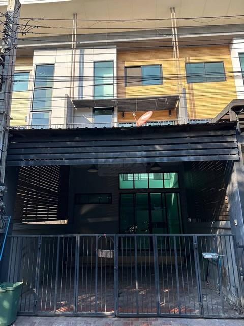 ให้เช่าทาวน์โฮม 3 ชั้น 3 ห้องนอน โครงการอีโค สเปซ บางนา-วงแหวน Eco Space Bangna-Wongwaen พร้อมเข้าอยู่ 1