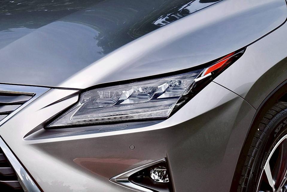 Lexus RX200T 2.0 Turbo Premium ปี 2017 รถสวยใช้น้อยมาก คุ้มจริงๆครับ 6