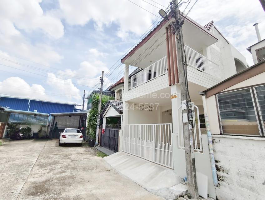 หมู่บ้านพนาสนธิ์ 7 ซ.9 ถนนนิมิตรใหม่ แขวงทรายกองดิน เขตคลองสามวา กรุงเทพมหานคร 3