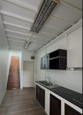 ให้เช่าสำนักงาน 5 ชั้น 500 ตร.ม. ซอยพัฒนาการ 31 พร้อมลิฟท์ มีคลังและจุด load ของ 4