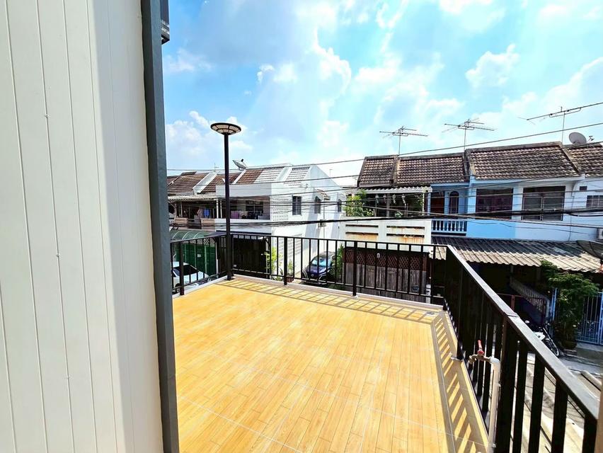 หมู่บ้านอยู่เจริญ ดอนเมือง 8