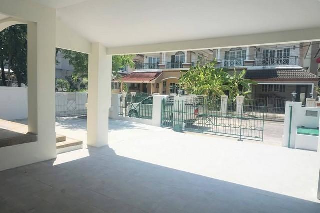 PB5348 ให้เช่าบ้านเดี่ยว โครงการ บ้านอัญชัญ ซอยศรีนครินทร์51 โครงการติดตลาดนัดรถไฟศรีนครินทร์ ใกล้รถไฟฟ้า MRT สายสีเหลือง  11