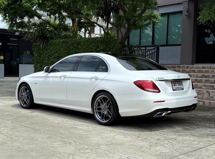 2018 BENZ E350e W213 AMG DYNAMIC รถมือเดียวออกป้ายแดง รถวิ่งน้อยเพียง 8X,XXX กม รถไม่เคยมีอุบัติเหตุครับ 6