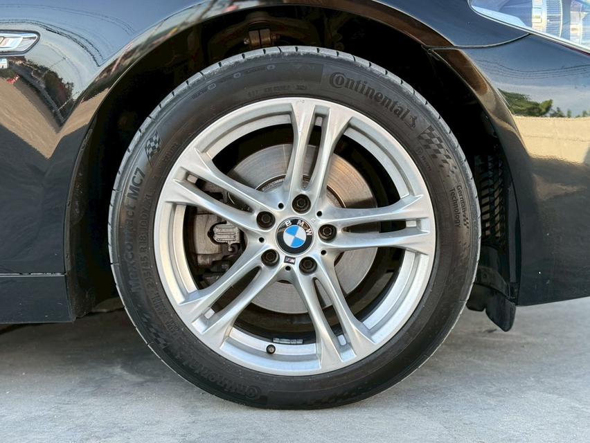 BMW SERIES 5, 528i M SPORTโฉม F10 ปี10-17 สีดำ เกียร์ออโต้ เครื่องเบนซิน M Sport LCi ปี 15 แท้ ปี2015(เลขไมล์ 154,745 km.) รูปที่ 17
