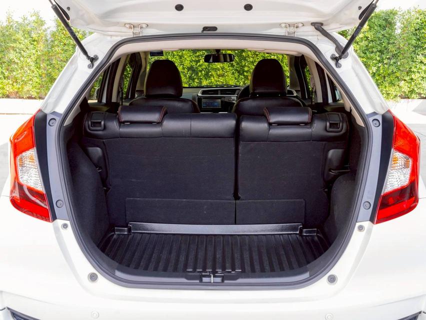 Honda jazz 1.5V+  ปีจด 2019 ♨️ #ประกันเครื่องเกียร์3ปี3หมื่นkm♨️ 9