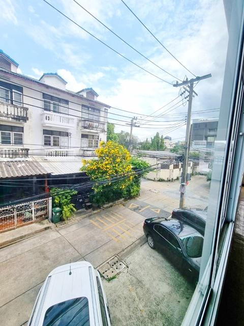 MRTพหลโยธิน24 2.1กม.ให้เช่าสำนักงาน อาคารพาณิชย์ 5ชั้น ลาดพร้าว 375 ตร.ม เซ็นทรัลลาดพร้าว 2 กม. ซ. รัชดา25-33 100 ม. Uni 6