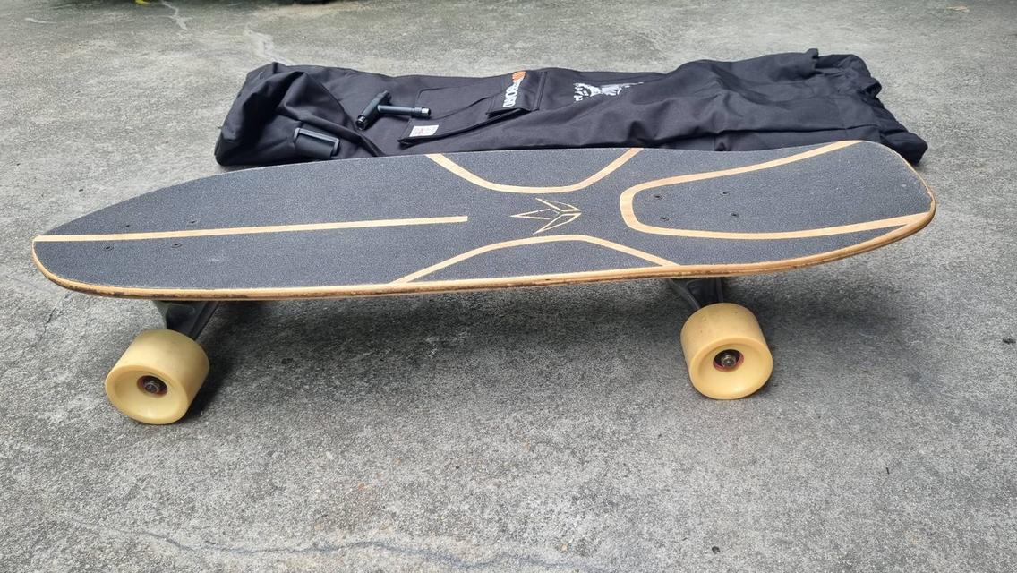 Surf Skate เซิร์ฟสเก็ต Rare Ant 32นิ้ว