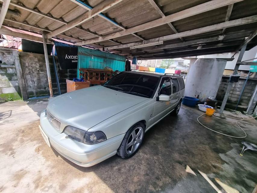 ปล่อย Volvo V70 4