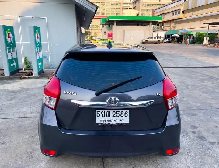 Toyota Yaris ปี 2014 สีดำสวย 2