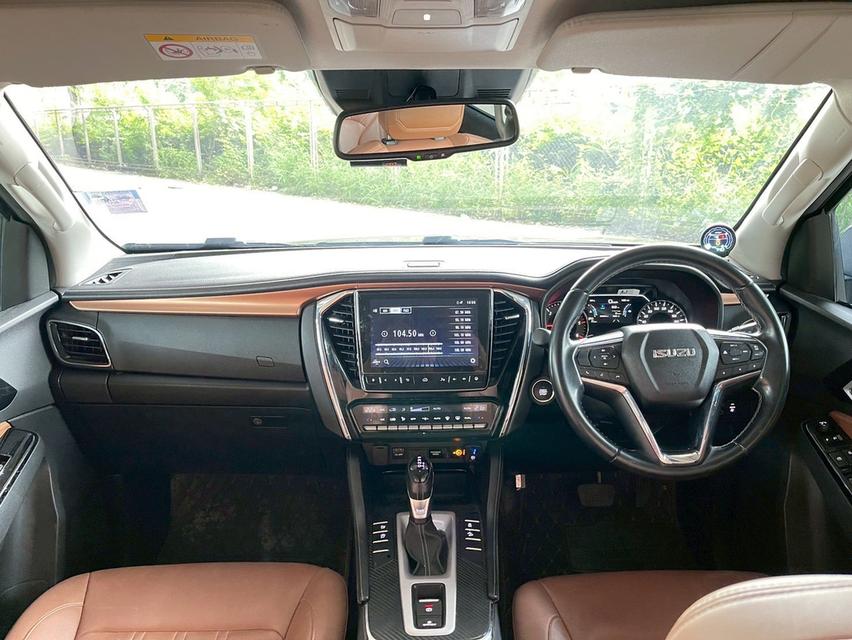 ขาย Isuzu MU-X 3.0 Ultimate ปี22 10