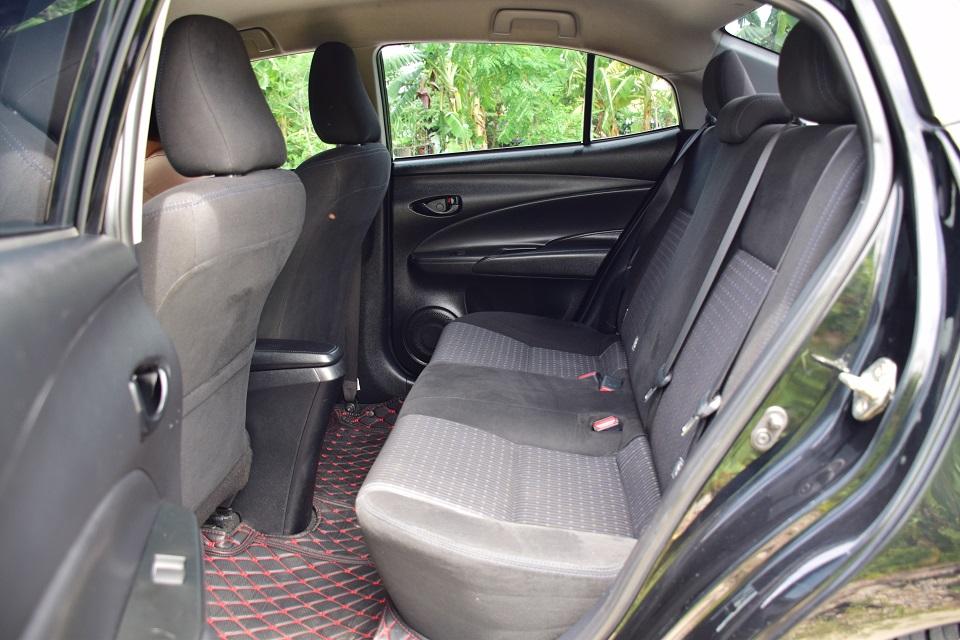 ผ่อน52xx บาท /ฟรีดาวน์ /รถสวยมือเดียว TOYOTA YARIS ATIV 1.2E ออโต้ มัลติฟังชั่นสื บลุทู๊ธCD MP3 ABS USB AIRBAG กุญแจรีโมท ยางปี2025ขับดี โทร0957401229 9