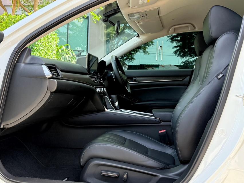 2020 HONDA ACCORD 1.5 EL รถมือเดียวออกป้ายแดง รถวิ่งน้อย เข้าศูนย์ทุกระยะ ไม่เคยมีอุบัติเหตุครับ 14