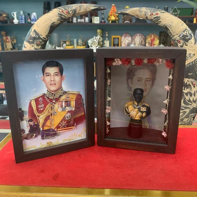 กล่องไม้ รูปปั้น ร.5 5