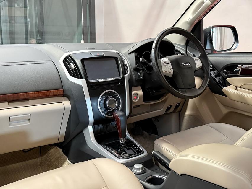 2018 ISUZU MUX 3.0 4WD รุ่น TOP สุด รถสภาพสมบูรณ์พร้อมใช้งาน รถวิ่งน้อย เข้าศูนย์ทุกระยะ ไม่เคยมีอุบัติเหตุครับ 10