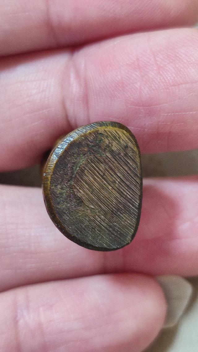 พระเครื่องเนื้อเก่า พระบ้าน 2