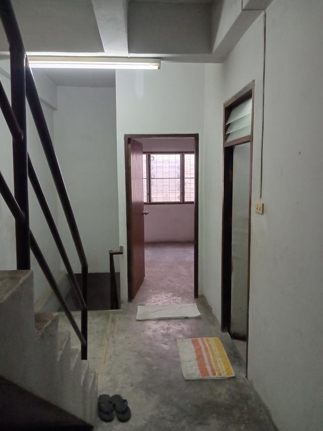 ลดสุดพิเศษ ขายหรือให้เช่าทาวน์เฮ้าส์ 3 ชั้นตามสภาพในหมู่บ้านวิเศษสุขนคร ประชาอุทิศ 79 9