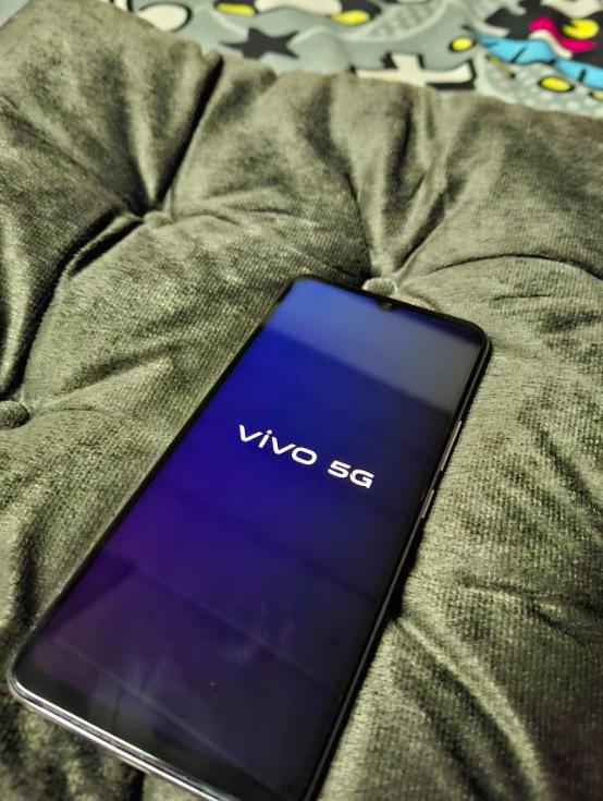 ขาย Vivo V21 สวยๆ 2