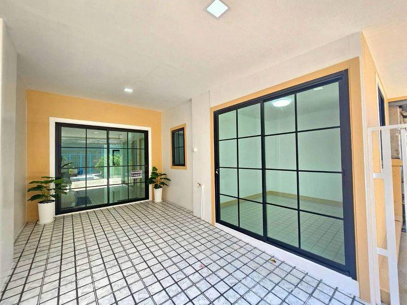 หมู่บ้านบัวทอง4  (คุณาภัทร) บางบัวทองทาวน์เฮ้าส์ชั้นเดียว ตกแต่งใหม่พร้อมอยู่บ้านสวย พร้อมเข้าอยู่ 4